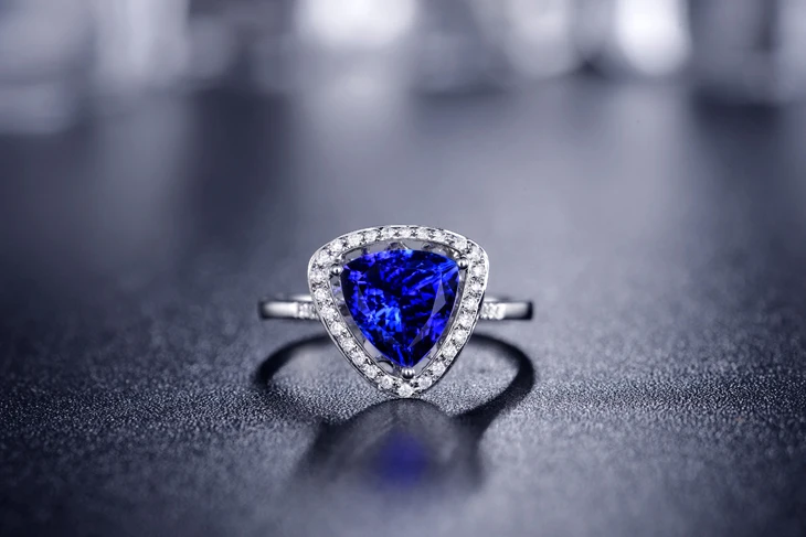 ZOCAI Design Ring Au750 18K white gold 1.9 CT certified Genuine Tanzanite ring with 0.16 ct diamond Gemstone ring W06176