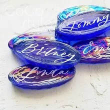 Cocostyles Пользовательские Супер шикарные стеклянные каменные ФИО гостя карты с ручной написанием для Мода каллиграф Свадебная вечеринка имя карты