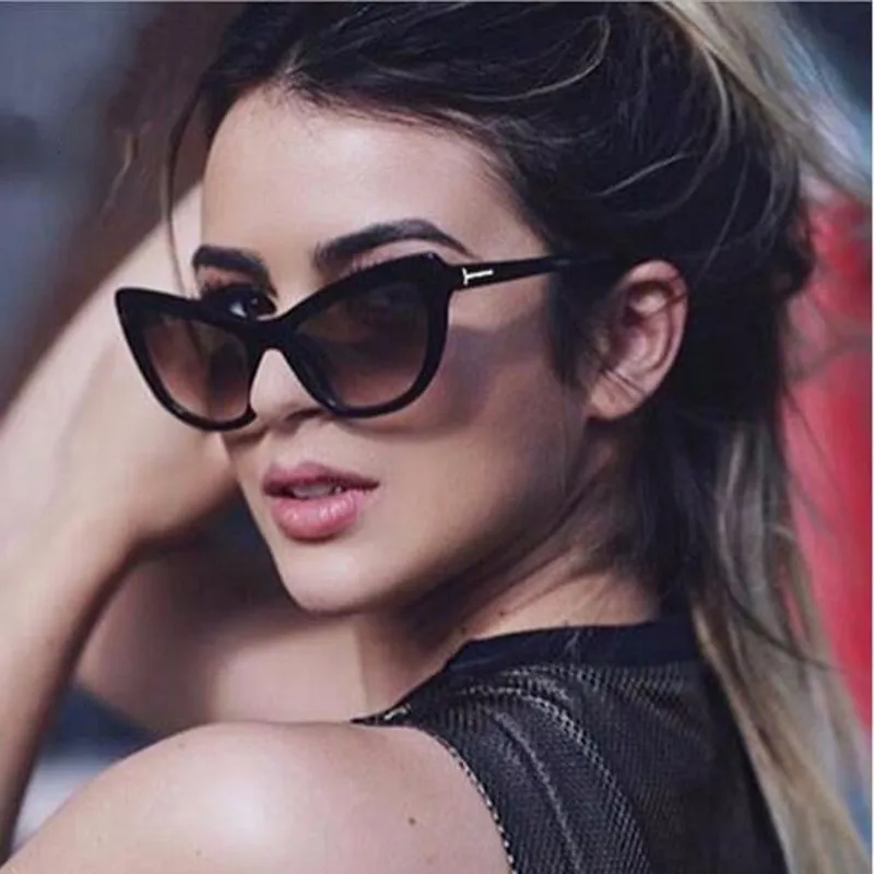 

Small Frame Cat Eye Sunglasses For Women T Rivet Brand Glasses Designer Fashion Black White Transparent Sun Glasses Male Female