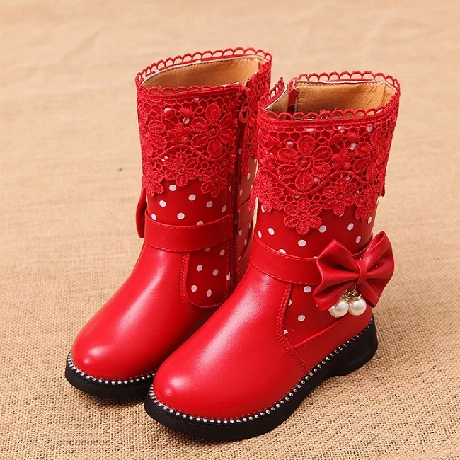 Зимние сапоги для девочек с кружевными цветами, бантом-бабочкой и жемчужной подвеской, теплая детская обувь принцессы - Цвет: Красный