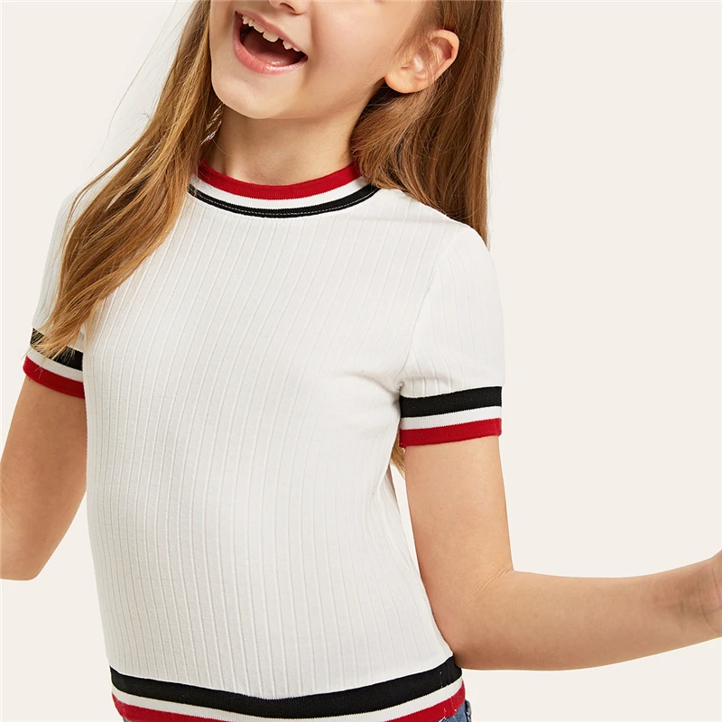 SHEIN Kids/белая полосатая Повседневная футболка в рубчик для девочек, одежда г. Летние корейские футболки с короткими рукавами Топы для активных девочек