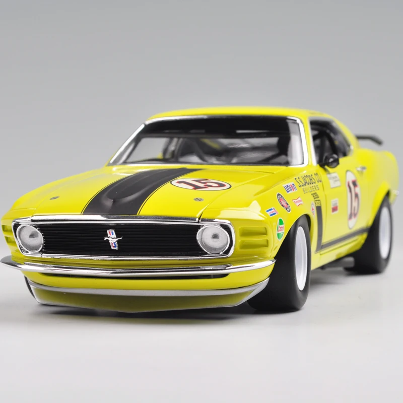 ford mustang boss 1:18 коллекционная