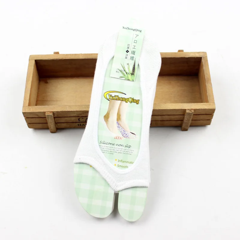 Jeseca 2 пар/лот Новое бамбуковое волокно Для женщин носки летние тонкие дышащие туфли с открытым носком женские носки тапочки невидимые нескользящие носки - Цвет: Белый