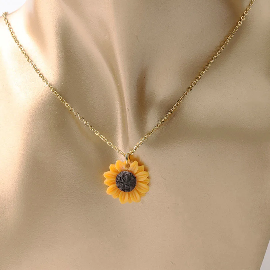 New Sunflower Pendant Necklace Silver & Gold Chain 15mm 18mm 25mm Resin Flower Collar Necklace for Women Girl Jewelry Gift