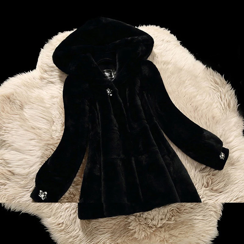 Утолщение теплый Настоящий мех кролика пальто Верхняя одежда для женщин алмаз камень с капюшоном длинным рукавом зимние меховые куртки кожаные пальто