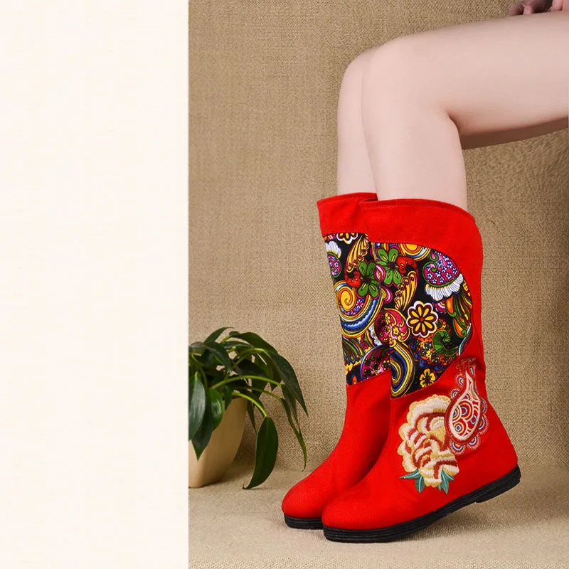 

2015 New Old Beijing Women Autumn Winter Chinese Style Flats Round Toe Embroidery Fashion Mid Calf Boots Size 35-40 SXQ0812