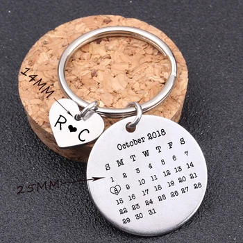 

Keychain Personalized Customed Engraved Name And Special Date Gift For Couple Lovers' Wedding Anniversary Key Ring Holder