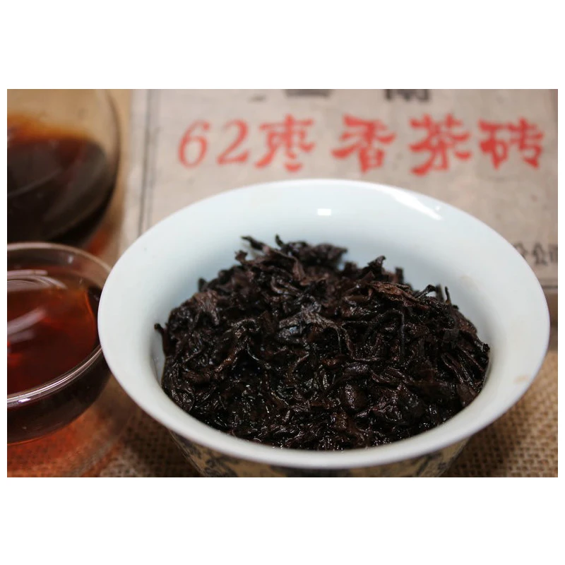Чай пуэр что это отзывы. Китайский чай пуэр шу. Пуэр "с хризантемой", 500 г. Китайский прессованный чай пуэр. Шу пуэр.