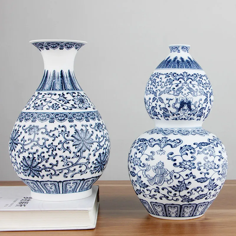 Chinese Style Jingdezhen Eggshell Blue And White Vase Ceramic Red