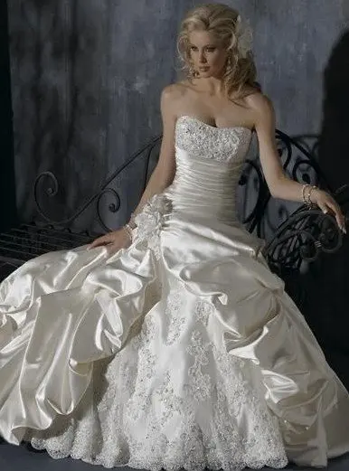 

Free shipping best selling Appliques A Line Bridal Wedding Dresses with Flowers custom size/color