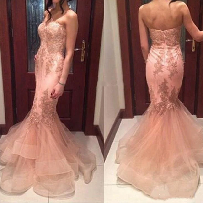 

2021 Blush Mermaid Prom Dresses Strapless Backless Appliques Beads Long Arabic Formal Evening Party Gowns Special Occasion