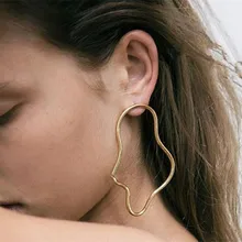 Timlee E166 литературный темперамент специальная форма полые Нерегулярные линии металлические серьги темперамент модные аксессуары оптом