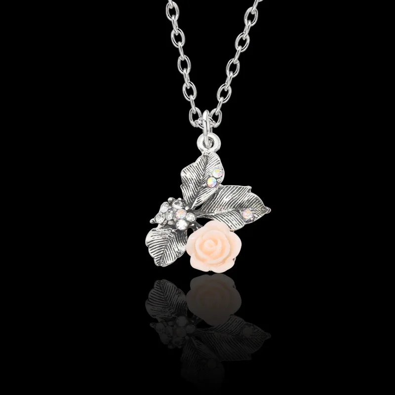 

Ancient silver peony flower leaf pendant Beautiful vintage alloy rose leaf necklace crystal versatile simple pendant