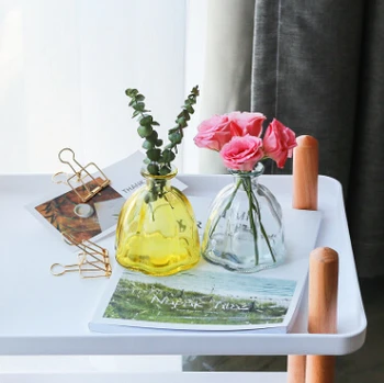 

Colorful Mini Glass Flower Vase Dry Flower & Plant Container Nice Pental Shape Glass Bottle Container Flower Vase hot selling