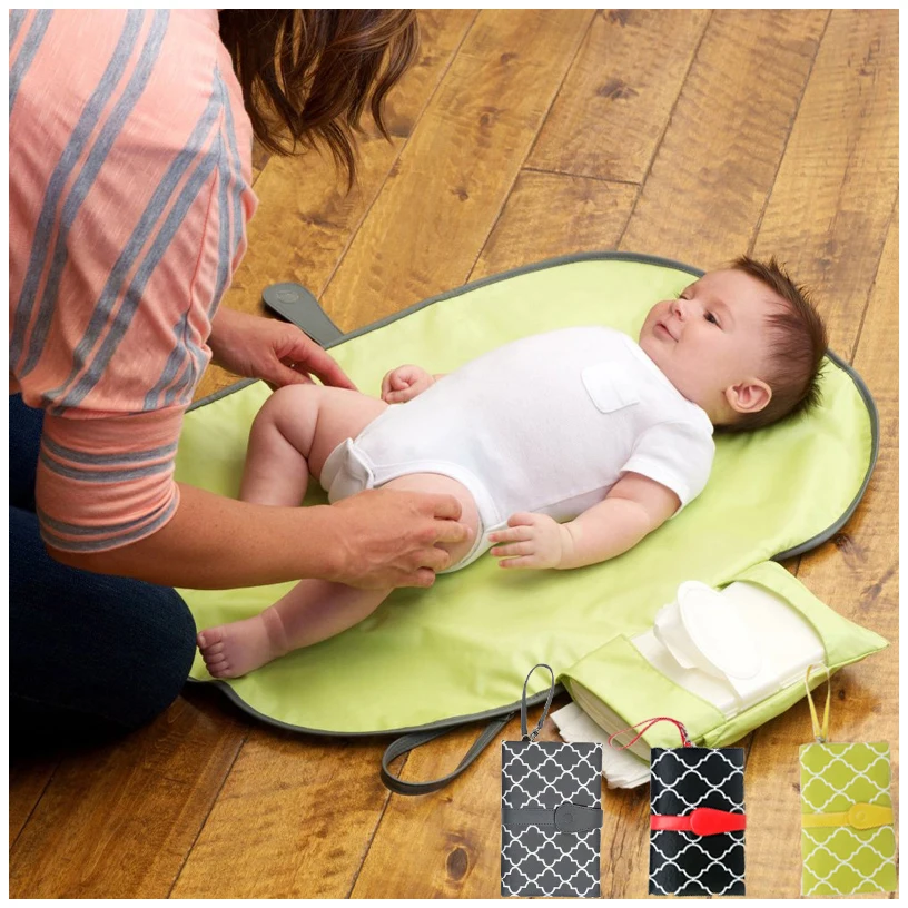 Fralda do Bebê Mudança de Viagem Cuidados com o Bebê ao ar à Prova Dwaterproof Água Portátil Mudando Esteira Fralda Almofada Estação Embreagem Livre Pendurado Carrinho 2 Capas e almofadas p/ troca
