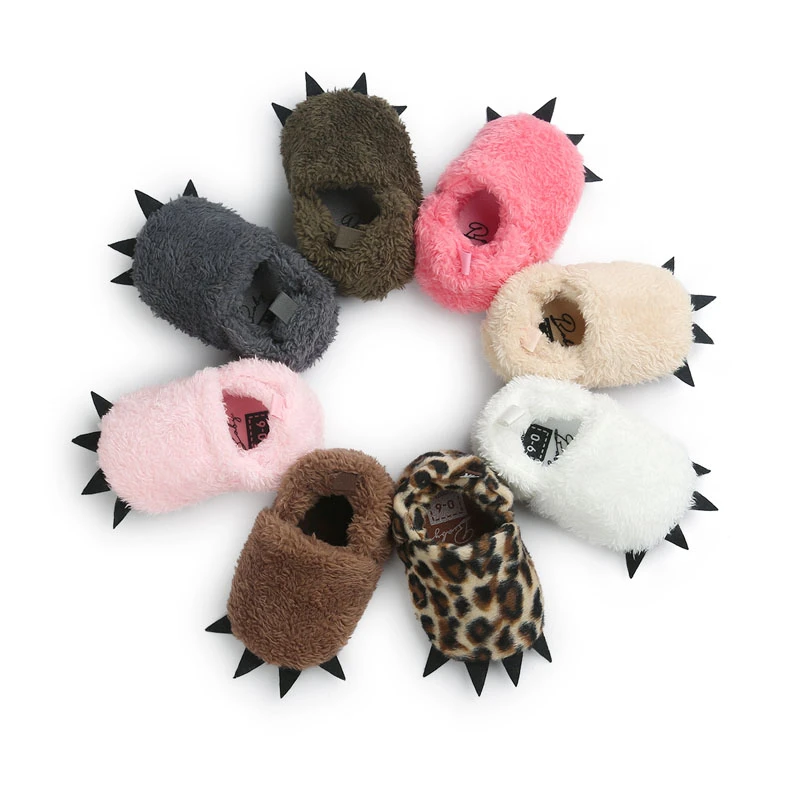Wonbo Pantoufles En Forme De Pattes De Monstre Pour Bebe Chaussures D Hiver Pour Les Premiers Pas Accessoires Photo Vetements Pour Bebes 19 Aliexpress
