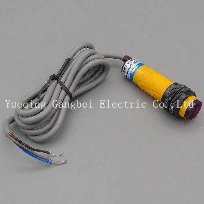 

E3F-DS10P1 photoelectric switch PNP three line dc 10 cm M18 normally open