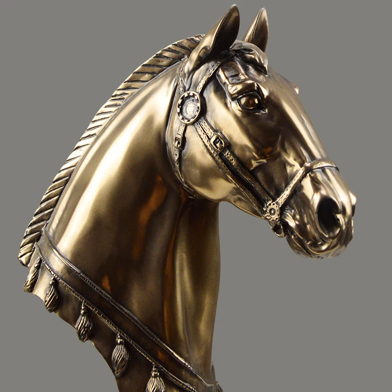 Cabeza de caballo de oro estatua escultura resina decoración del hogar Accesorios sala de estar o dormitorio adornos geométricos regalos Cabeza de caballo de oro estatua escultura resina decoración del hogar Accesorios sala de estar o dormitorio adornos geométricos regalos