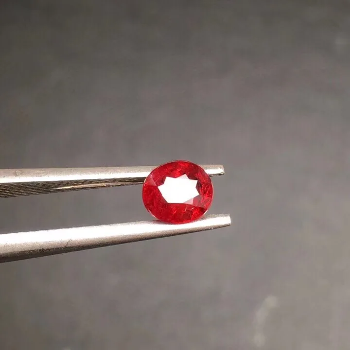 

GIL Certificate Burma Myanmer Origin 0.9ct Natural Pigeon Blood Red Ruby Gemstones Loose Stones Loose Gems
