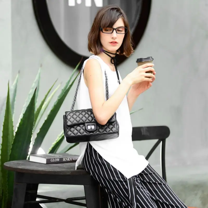 

LOEIL Leather bag autumn and winter small fragrance sheepskin rhombic chain Messenger bag Shuyuan simple wild female bag
