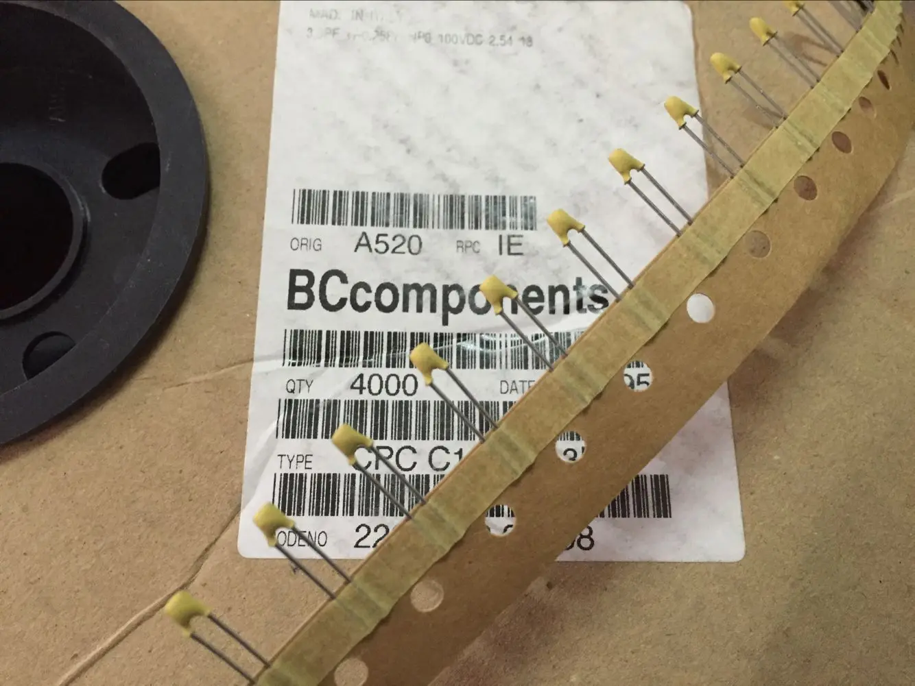 

2019 hot sale Holland BC 20PCS/50PCS Silver film high-frequency ceramic capacitor 100V 3.9P 3.9PF free shipping