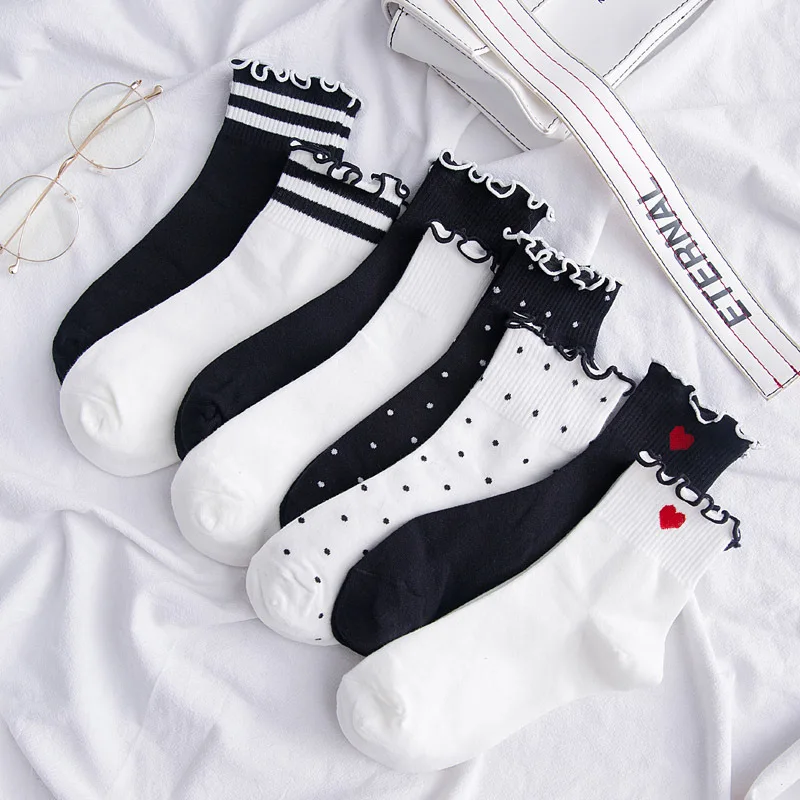 2018-women-socks-autumn-striped-heart-cotton-solid-color-lace-cute-dots-casual-breathable-white-women
