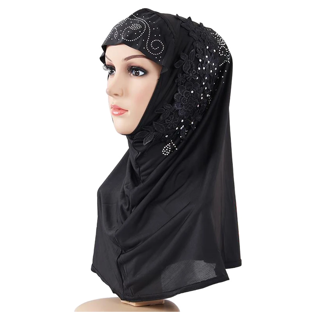 Для женщин скромные Цветочный Принт шарф мусульманский хиджаб, модное кружевное платье с цветочным рисунком Стразы Декор исламское мягкий дышащий хиджаб - Цвет: Черный