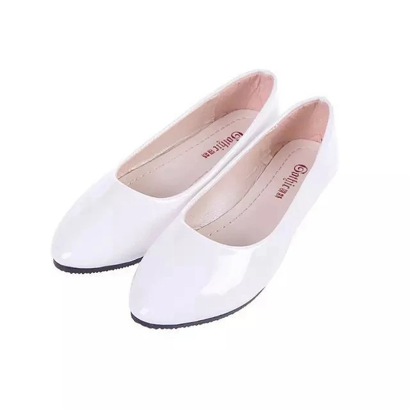 white flat shoes womens