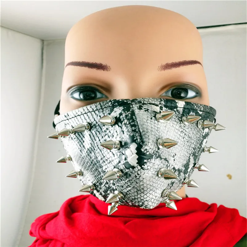 

10pcs/Pack Hipster Performances Masks Rock Mask Serpentine Spikes Men And Women Personalized Motorcycle Dust Windproof Masks