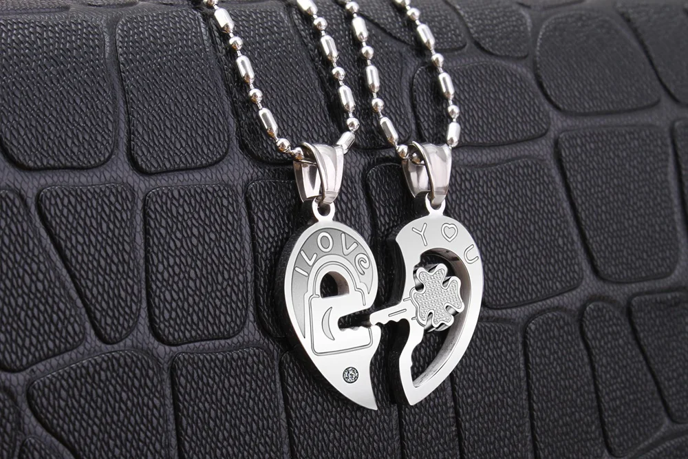 NS-PS117 Couple Pendant (18)