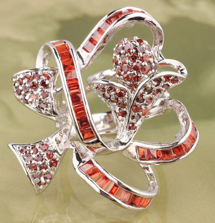 

Huge Red Garnet 925 Sterling Silver Jewelry Sales Ring Size 6 / 7 / 8 / 9 S0887