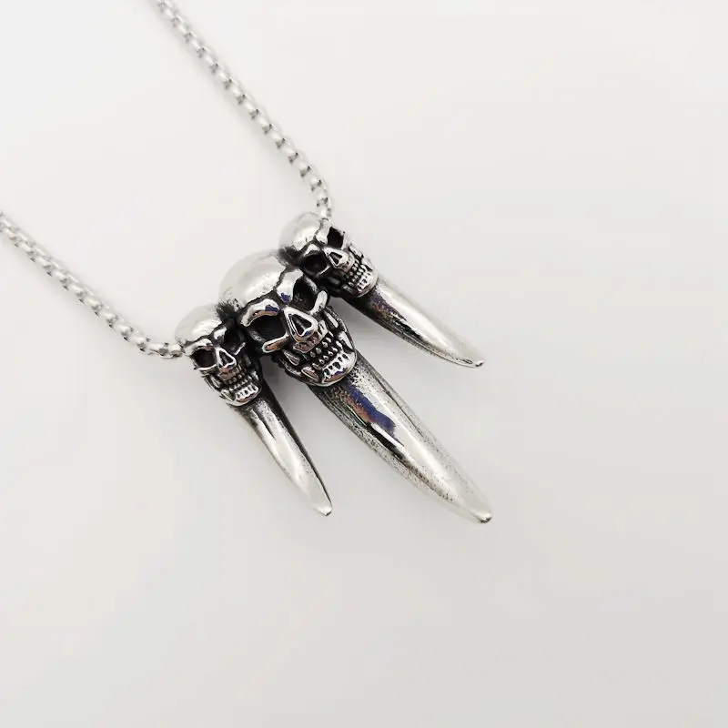 

2019 New Tribes wolf teeth skull pendant necklace Vintage silver color 316L Stainless steel Skull wolf teeth necklace cool men