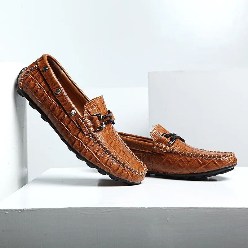 

2017 spring men shoes shoes lear crocodile Doug British fashion shoes slip-on explosion