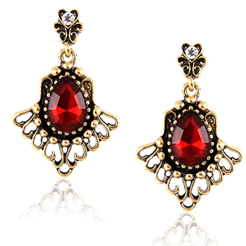

SexeMara Fashion Red Crystal Rhinestone Earrings Women Love Heart Wedding Jewelry Vintage Dangle Earrings Wholesale Top Quality