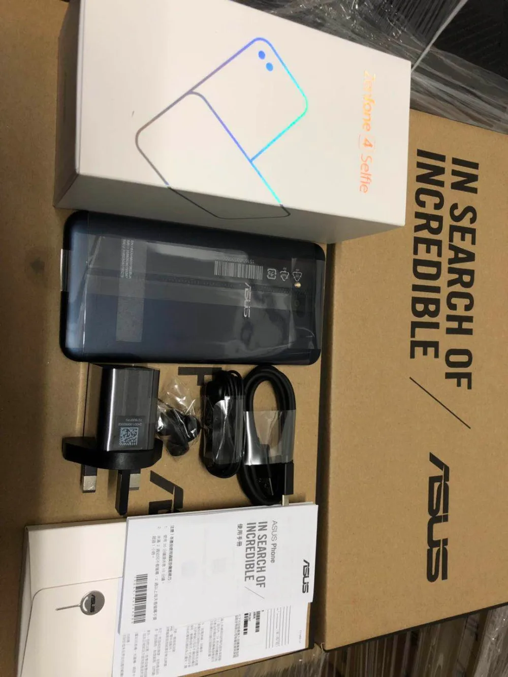 ASUS Selfie Phone ASUS ZenFone 4 Selfie ZD553KL 4G LTE мобильный телефон 4 Гб 64 Гб OctaCore 5," 16 Мп+ 20 Мп камера Две sim-карты Android 8,1