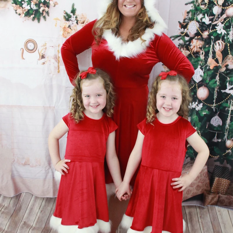

Christmas Costumes Hot Family Matching Outfits Mother Daughter Dress Santa Long Sleeve Velvet Patchwork Dresses Family Look