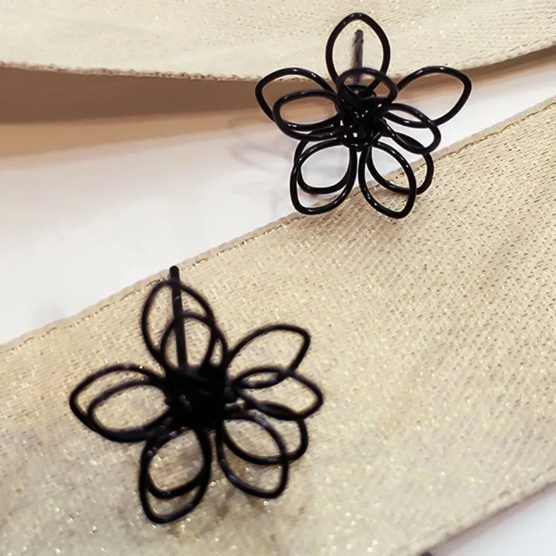

Free Shipping New Elegant Charming Small Gold Ball Black Plum Flower Double Sides Hollow Stud Earring Prom Wedding Pressent