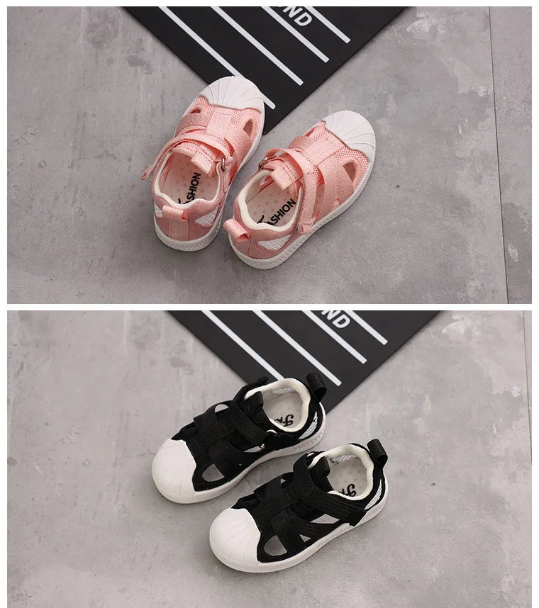 Sapatos de Criança Respirável e Luz Crianças Sandálias Genuínas Menino Meninas Doces Cor Simples Retro Design Etiqueta Mágica Sapatos & 11 Mamãe e Bebê
