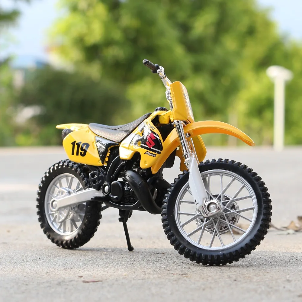 1:18 Масштаб Maisto SUZUKI RM250 мотоцикл гоночных автомобилей мини модели автомобиля
