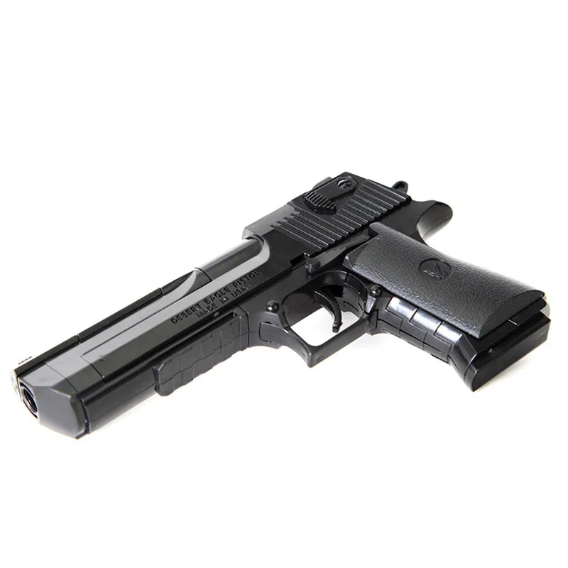 DIY building blocks toys weapon Desert Eagle and BERETTA Revolver wtih bullet plastic pistol model for children's boys