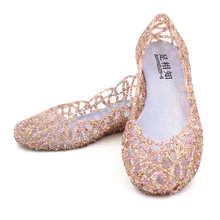 Mode sommer Womens Hohl Kristallschuhe Gelee Sandalen silber gold damen beiläufige Flache Schuhe für frauen boote schuhe größe 7,5