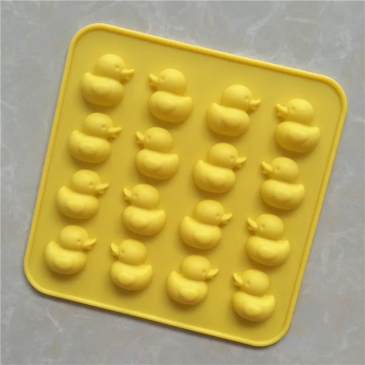 

16 small yellow duck with silicone ice lattice mold jelly chocolate mold colour random