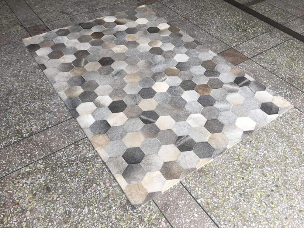 

Gray/Beige Handmade Sew Natural Cowhide Patchwork Fur Rug Modern Design