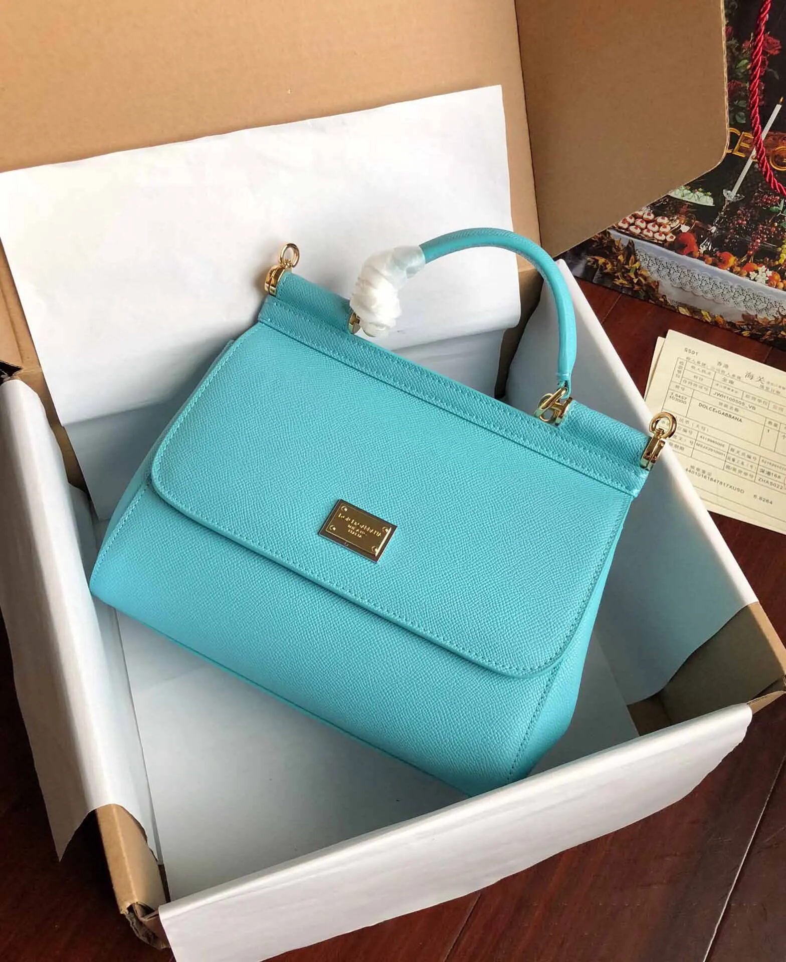 

2019 latest ladies leather big bag designer Messenger bag handbag small square bag shoulder bag