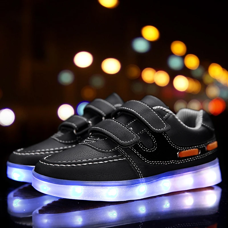 

New Boy Girls Sneakers with Light Fashion Children Led Luminous Shoes Baby Kids Brand Lamp Sport Shoes Wholesale