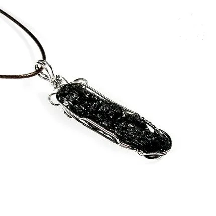 

Ожерелье из натурального черного метеорита, подвесное ожерелье Leigong Meteorite, подвеска из чешского метеорита, Случайная Доставка