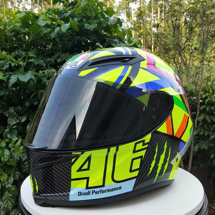 

Casco De La Motocicleta De Cuatro Estaciones Personalidad Genial Motocicleta Con Ala Trasera De Invierno Casco Capacete