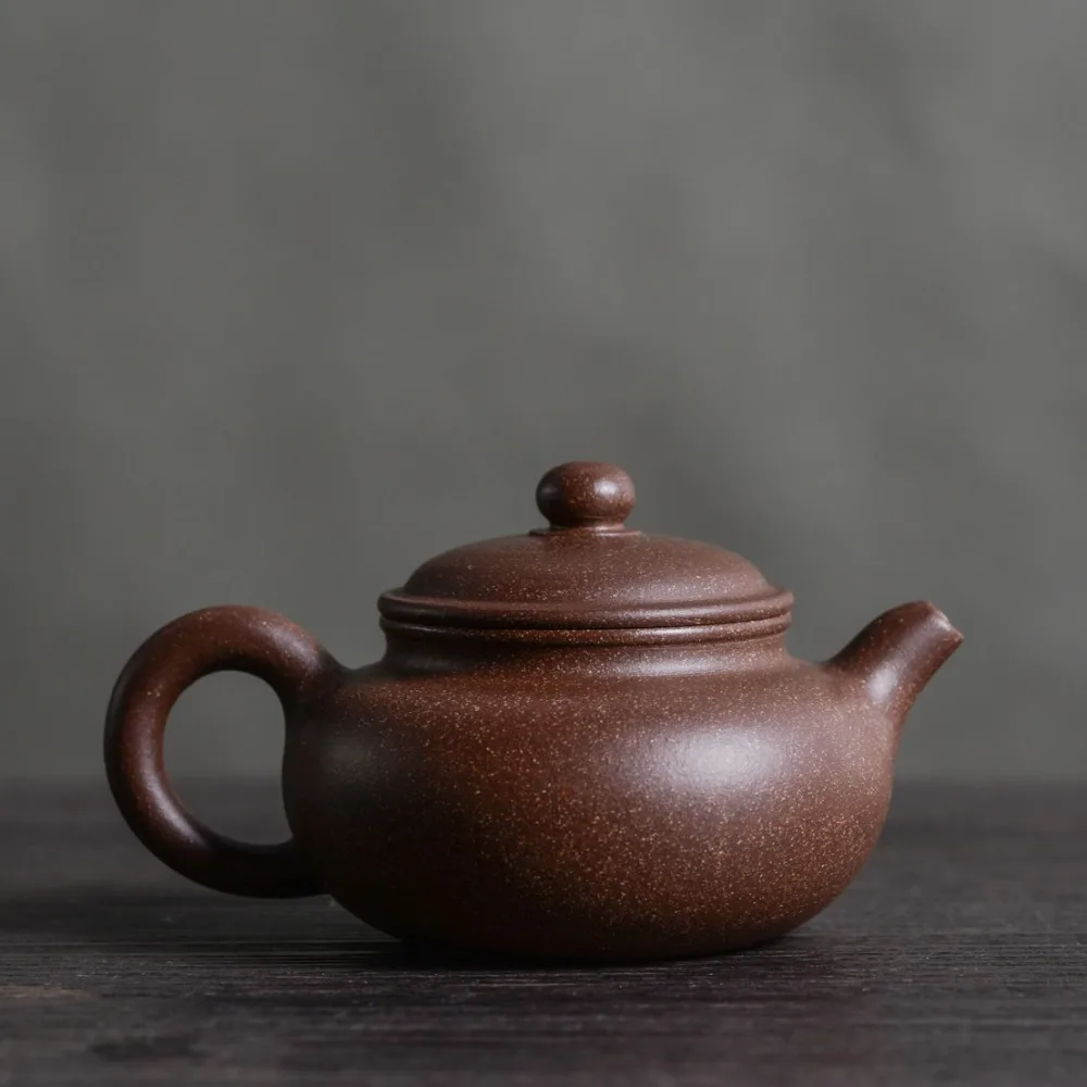 160ml Authentic Zisha tea pot special wholesale Yixing purple clay famous pure handmade antique tea pot Kung Fu tea table gift 160ml Authentic Zisha tea pot special wholesale Yixing purple clay famous pure handmade antique tea pot Kung Fu tea table gift