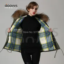Стиль модная зимняя одежда женские пальто с большой меховой воротник енот, синий и белый дизайн сетки лайнер парка