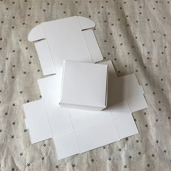 

100pcs/lot-White Paper Party Boxes Smart Little Sized Craftwork Gift Fastener Ear Rings Aircraft Cardboard Boxes